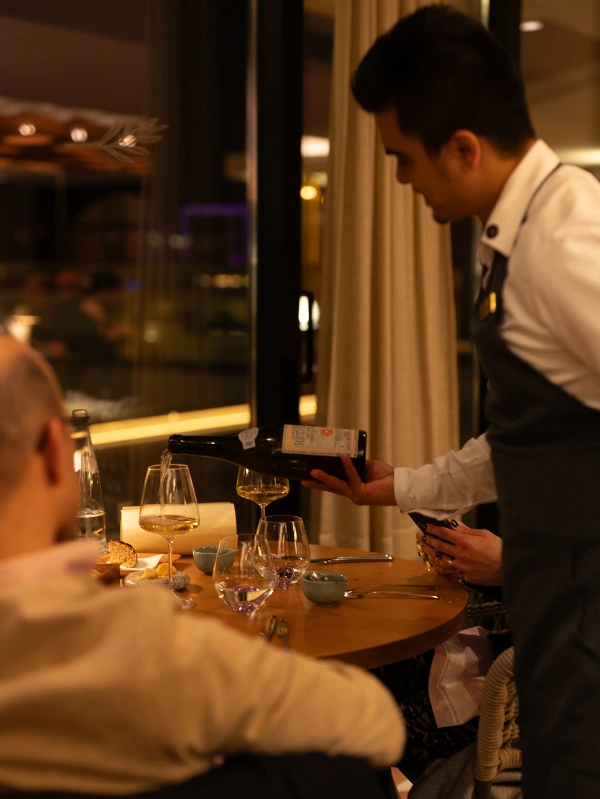 Minoa - Dine in Malta