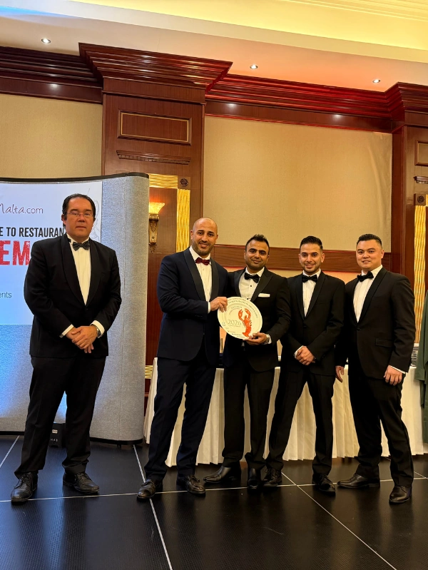 Definitely Good Guide 2025 - Minoa