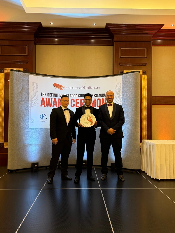 Definitely Good Guide 2025 - Minoa